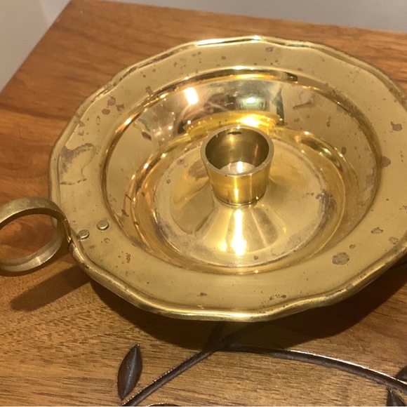 Christmas Decoration Hurricane Glass & Candle Holder - Picture 4 of 4